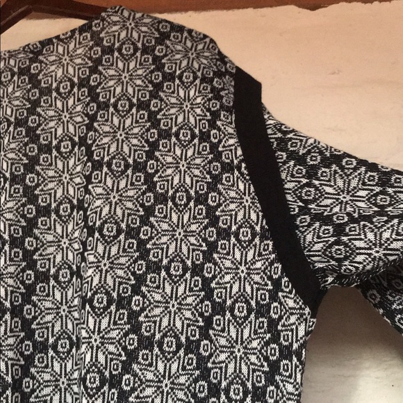 Sharon Anthony vintage B&W snowflake sweater top - Picture 6 of 13
